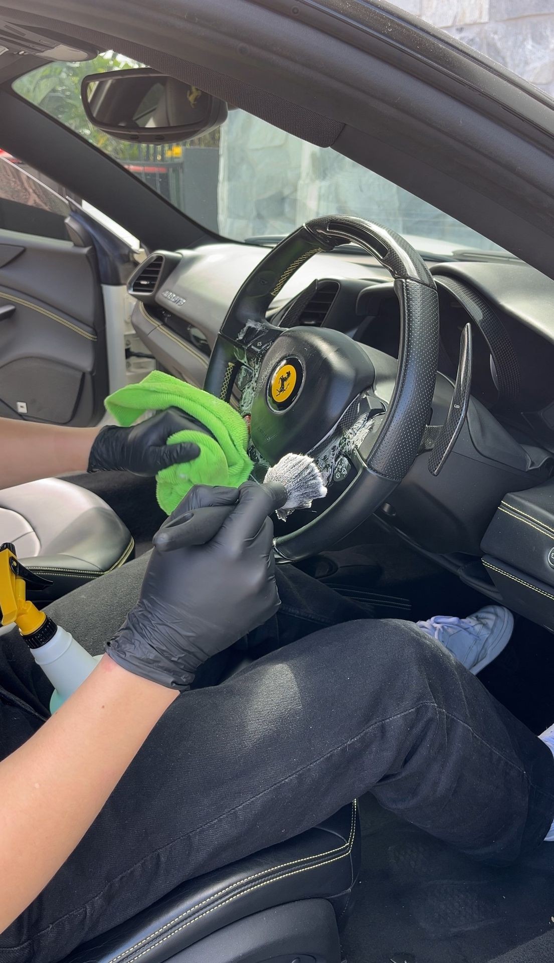 FREE INTERIOR DETAILS